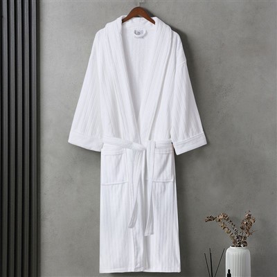 Albornoz de lujo a rayas con pelo cortado